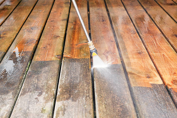 Why Choose Our Certified Pressure Washing Experts for Your Project Needs in Vienna Bend, LA?